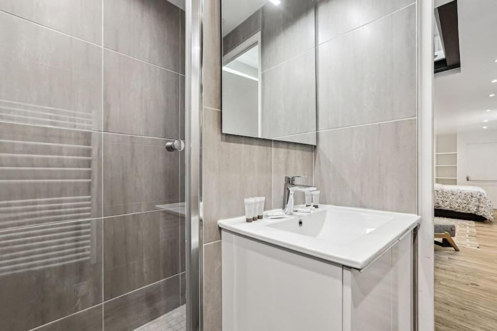 03 Tour Eiffel Appartement Pour 7 Personnes ปารีส ภายนอก รูปภาพ